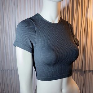 Wild Fable Women's Short Sleeve Seamless Cropped T-Shirt Dark Blue  XXS NWT